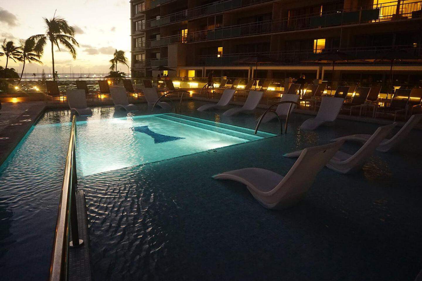 הונולולו Ilikai Hotel Condo With Kitchen And Ocean View חדר תמונה